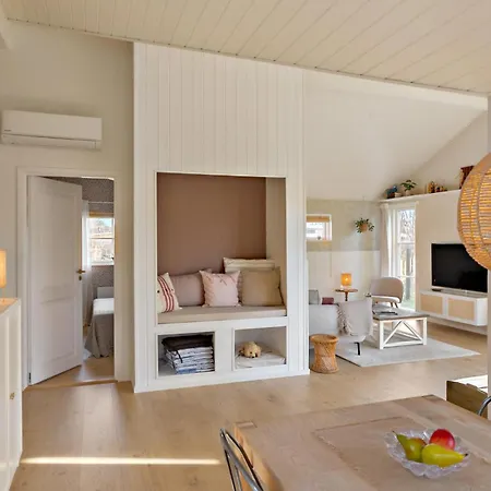 3 Bedroom Amazing In Dom wakacyjny Rødby