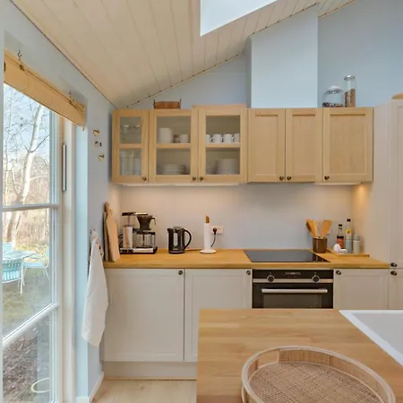3 Bedroom Amazing In Dom wakacyjny Rødby