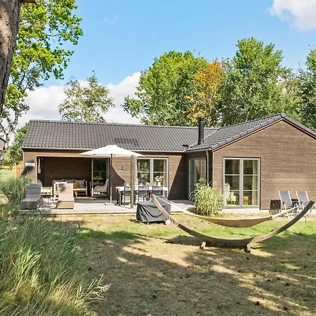 3 Bedroom Amazing In Dom wakacyjny